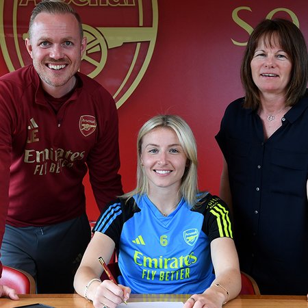 Leah Williamson signing